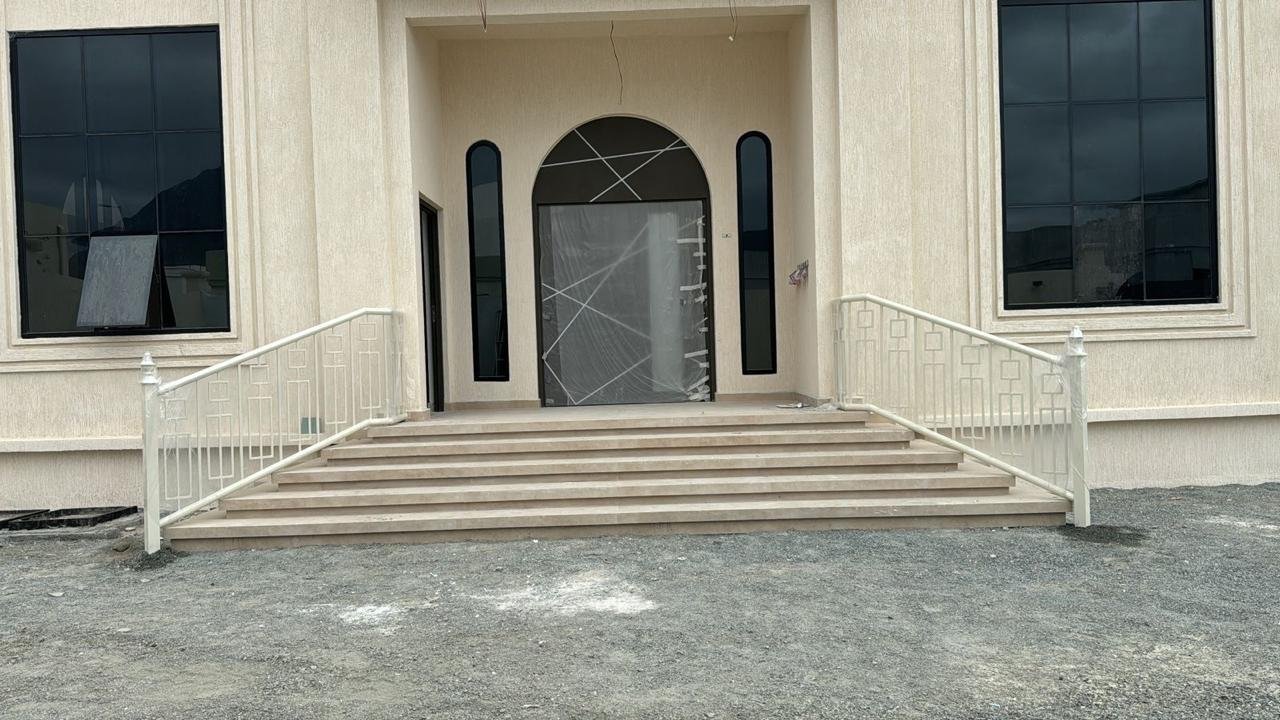 e9f34ae9-19c1-4de5-be76-764b3473dd91