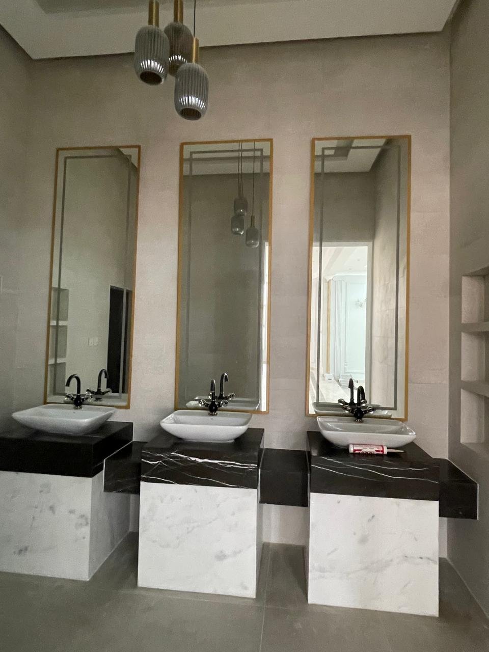 63ed86a3-9ace-4801-9e48-bd4633131cfd