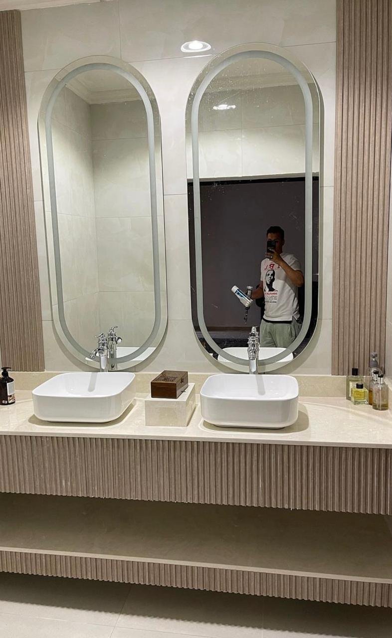 7cb7037f-33e1-40fc-95a8-6be5732e1f8e