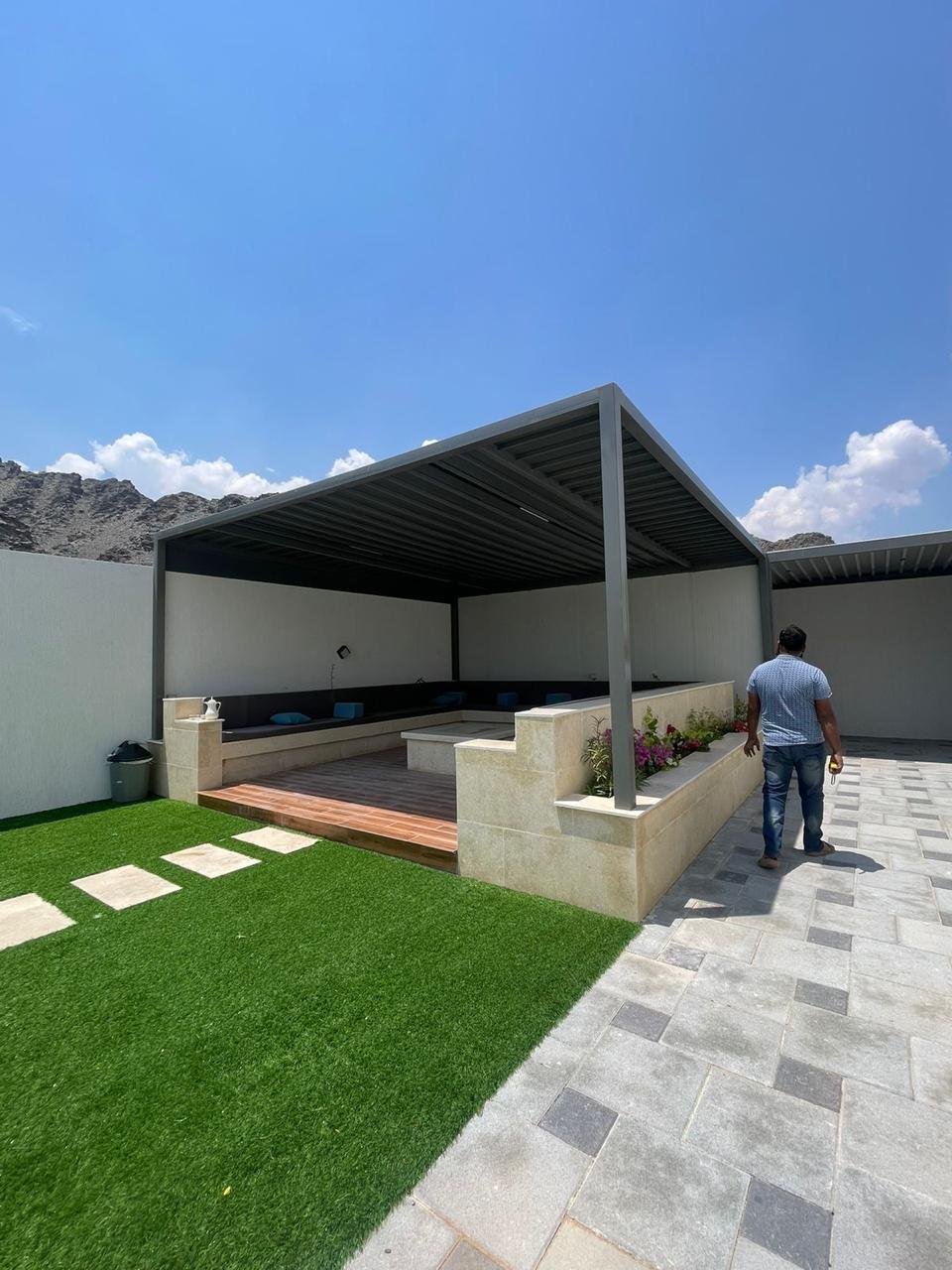 7e69d325-6850-4bb8-8ac2-5332ed087343